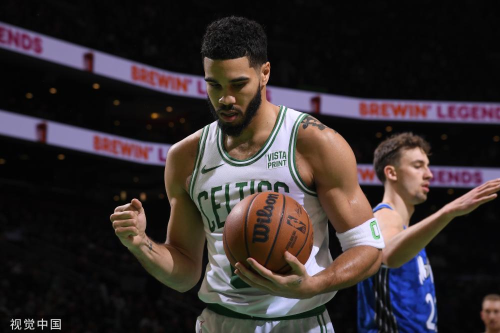 在此背景下 在此背景下